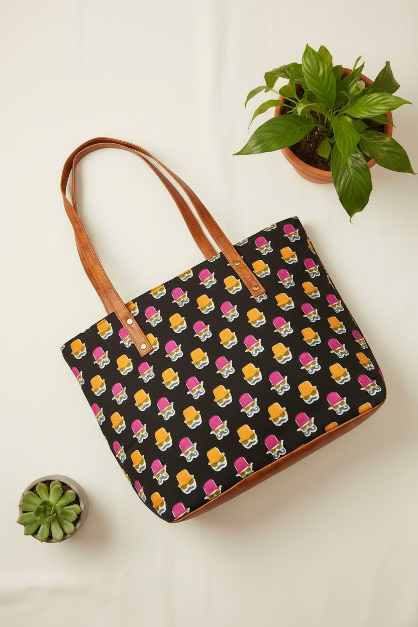 Black Pop Art Everyday Tote